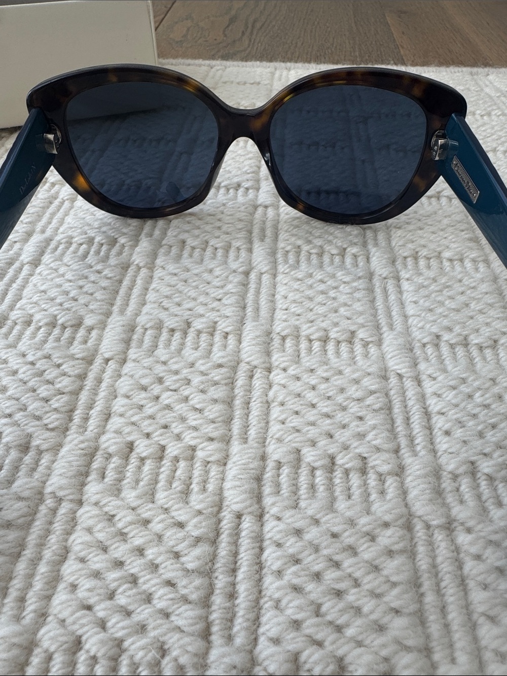 Dior Lady Sunglasses - Picture 4 of 7